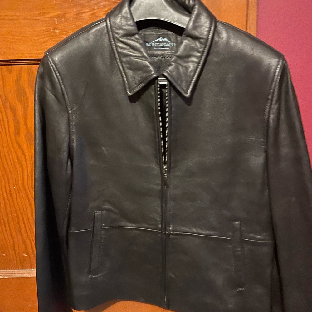 Women’s lightweight black leather jacket size medium